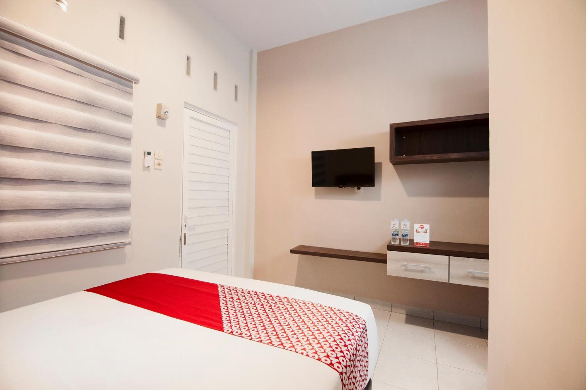 Oyo 725 My Arm Home & Stay Medan Exterior photo
